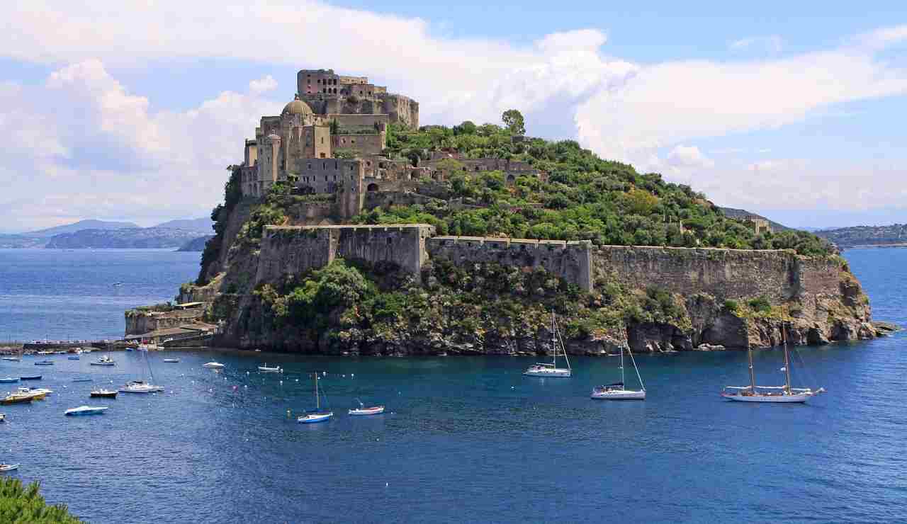 Ischia (Pixabay) - salernosera.it