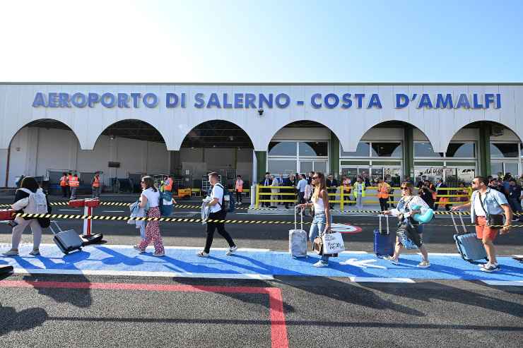 Aeroporto Salerno (AnsaFoto) - salernosera.it