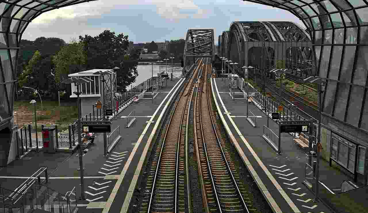 Stazione (Pixabay) - salernosera.it