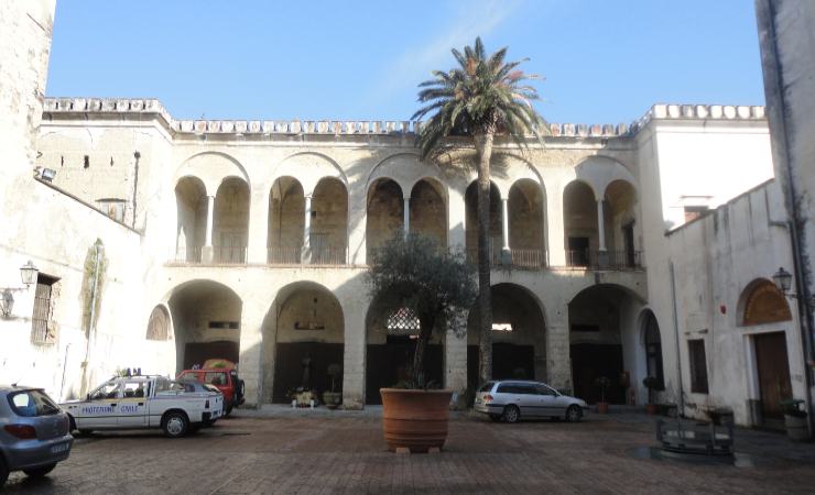 Palazzo Sanchez presente a Sant'Arpino - fonte Wikimedia Commons - SalernoSera.it