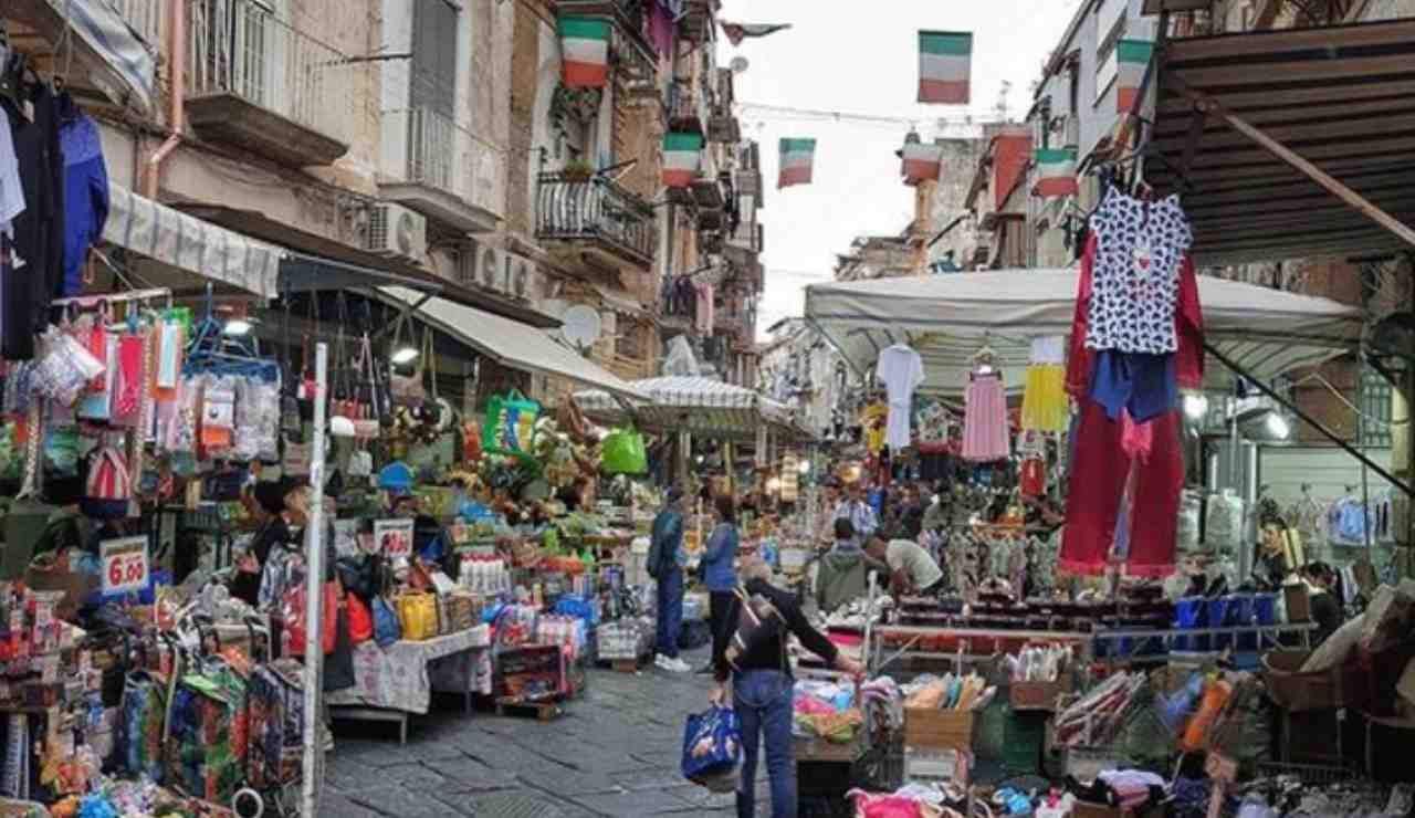 Vicoli Napoli (Fonte cronachedellacampania Instagram) - salernosera.it