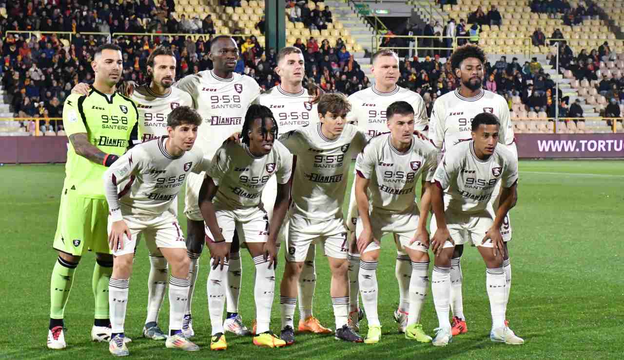 Giocatori Salernitana (LaPresse) - salernosera.it 