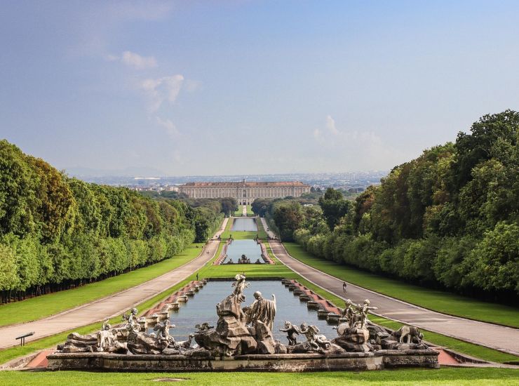 Reggia di Caserta (Pixabay) - salernosera.it 