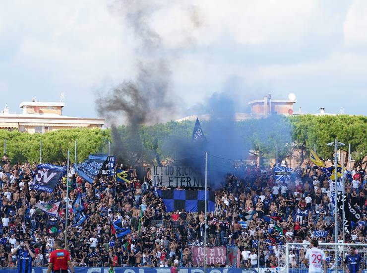 Tifosi Pisa all'Arena Garibaldi (LaPresse) - salernosera.it