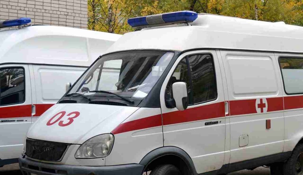Ambulanza (Pixabay) - salernosera.it
