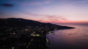 Napoli al tramonto