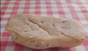 Pane capovolto