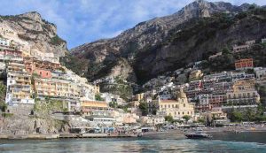 Positano, Campania (Pixabay) - salernosera.it